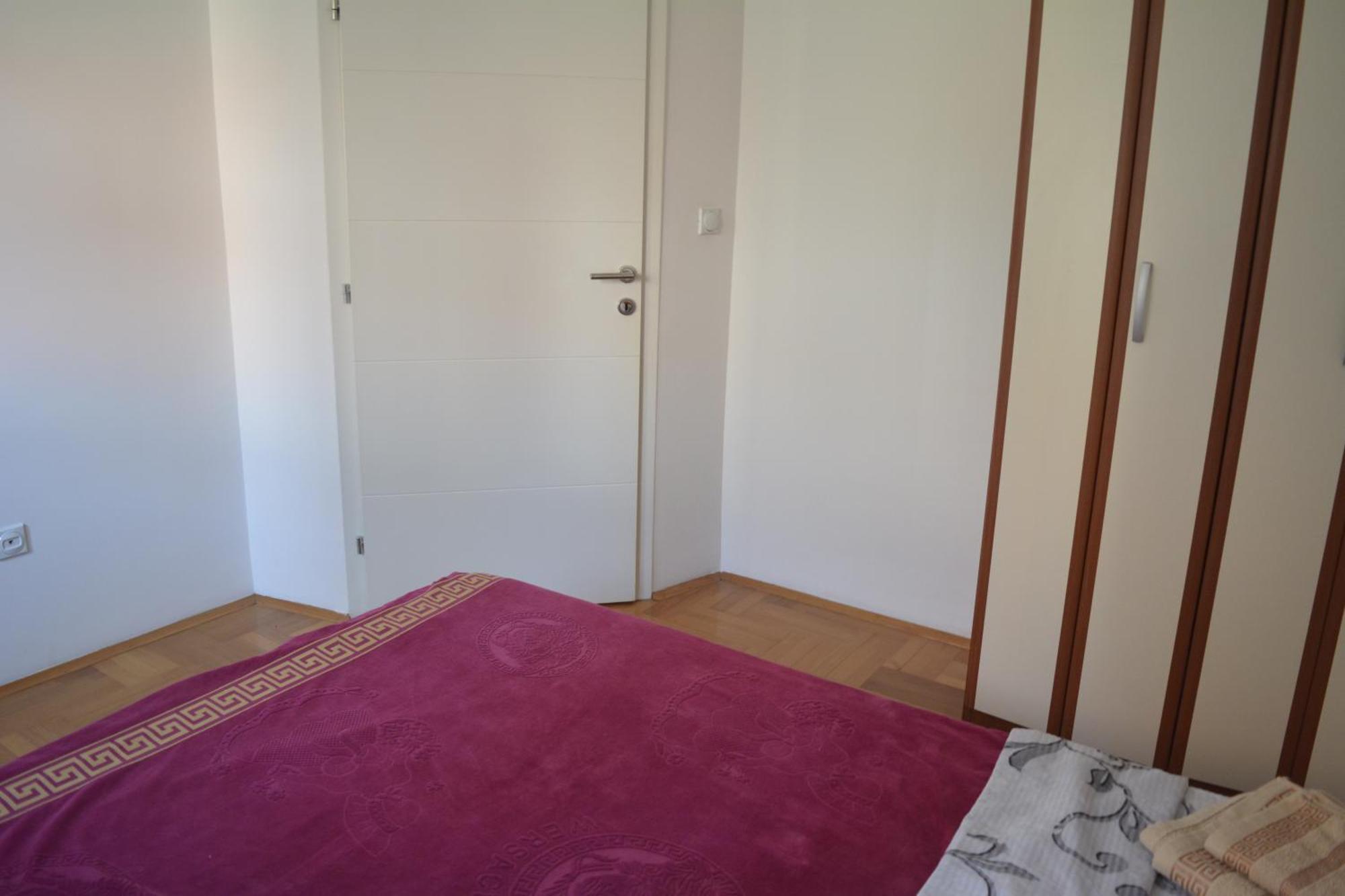 Apartman Pirot Eksteriør billede